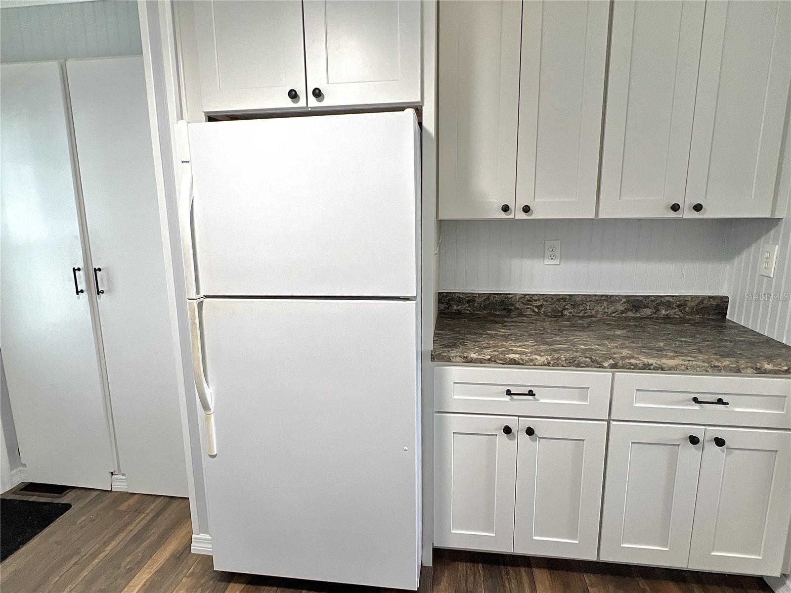 MOBEL AMERICANA MOBILE HOME PARK UNREC - Residential Lease