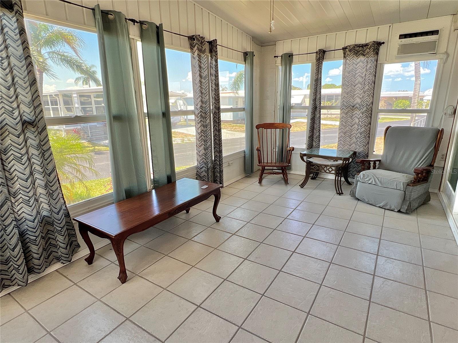 MOBEL AMERICANA MOBILE HOME PARK UNREC - Residential Lease