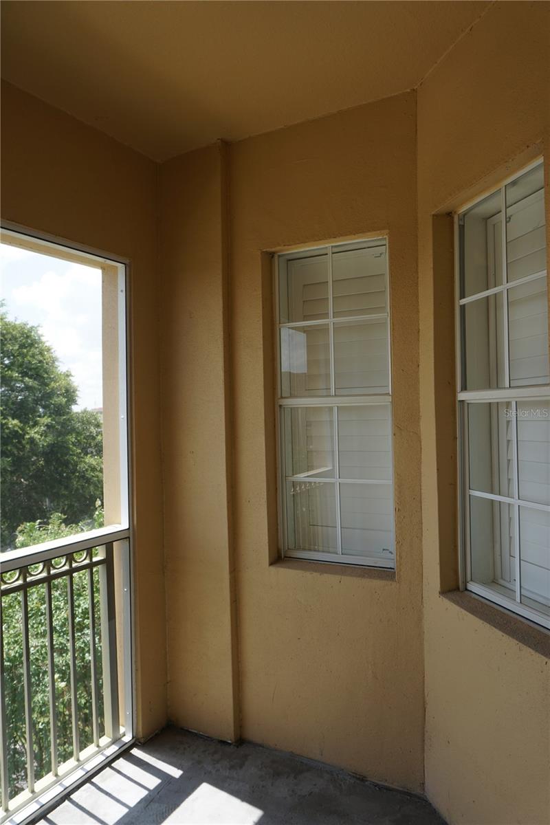 TERRACE RIDGE AT TOWN CENTER EAST CONDO - Residential Lease