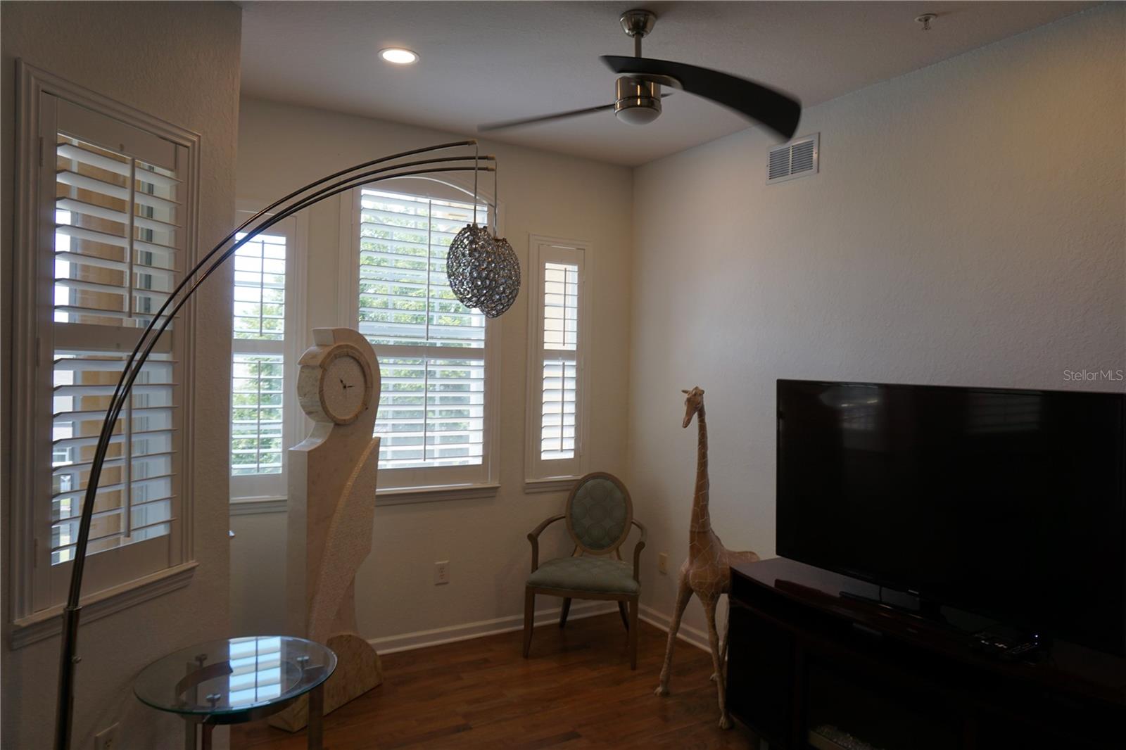 TERRACE RIDGE AT TOWN CENTER EAST CONDO - Residential Lease