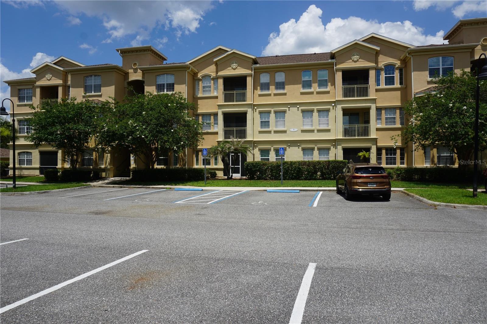 TERRACE RIDGE AT TOWN CENTER EAST CONDO - Residential Lease