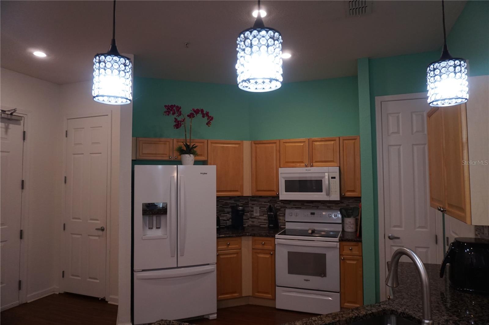 TERRACE RIDGE AT TOWN CENTER EAST CONDO - Residential Lease