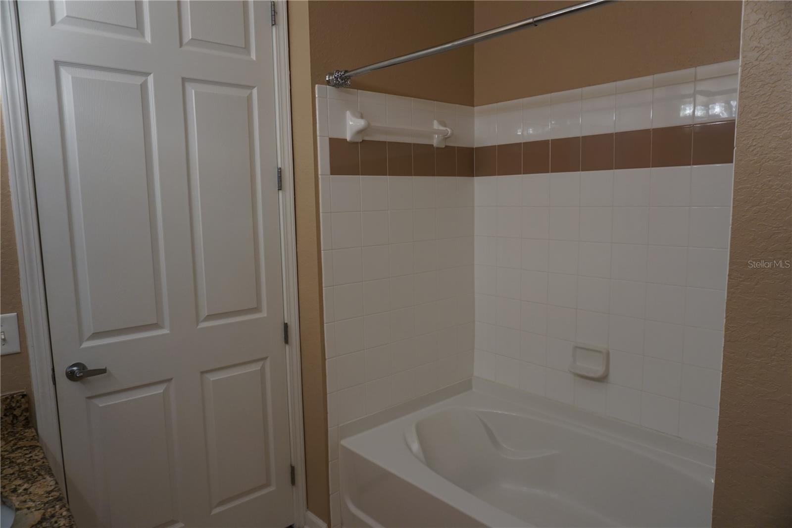 TERRACE RIDGE AT TOWN CENTER EAST CONDO - Residential Lease