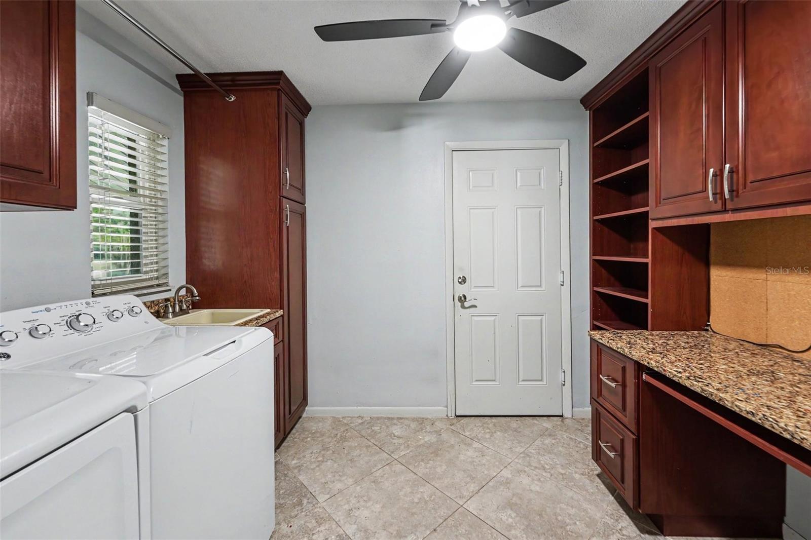 YELLOW BANKS GROVE 4TH ADD - Residential