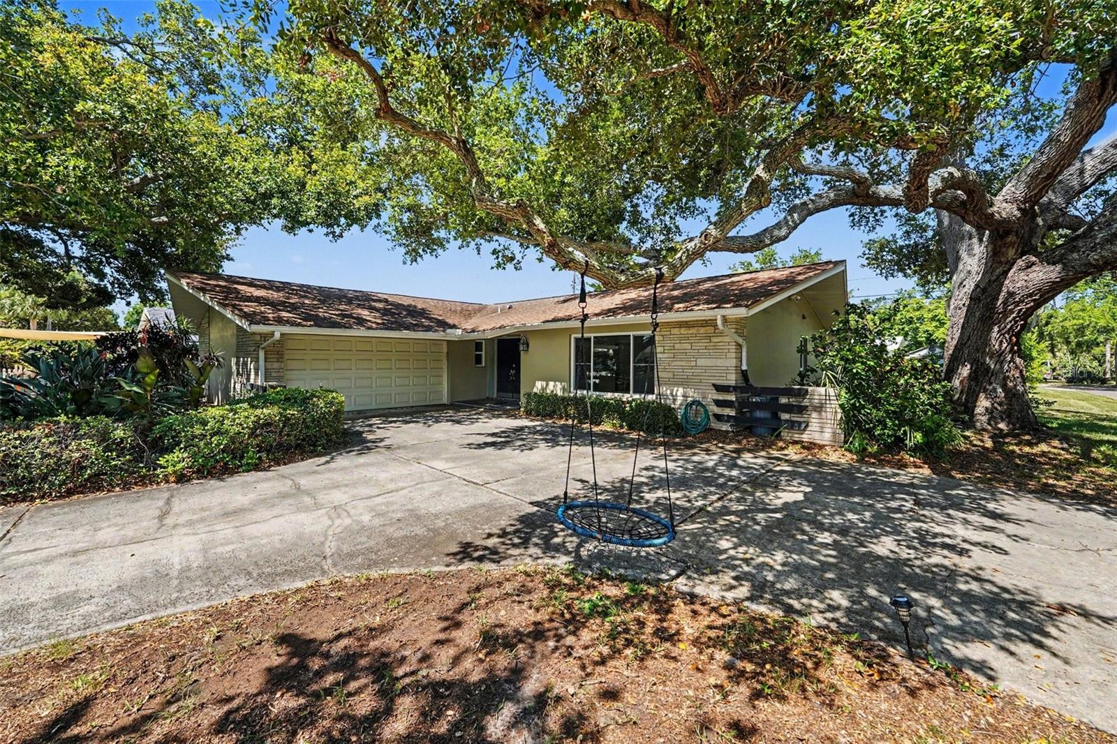 YELLOW BANKS GROVE 4TH ADD - Residential
