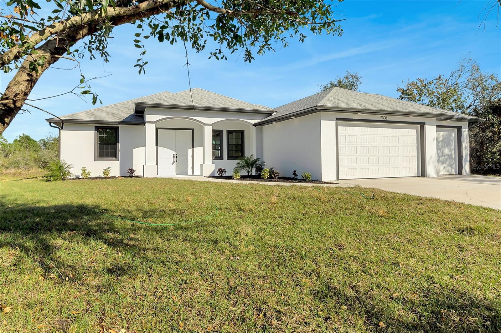 CHARLOTTE RANCHETTES - Residential