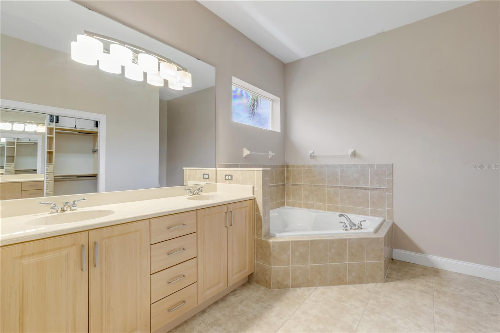 VENETIAN BAY PH 1A - Residential