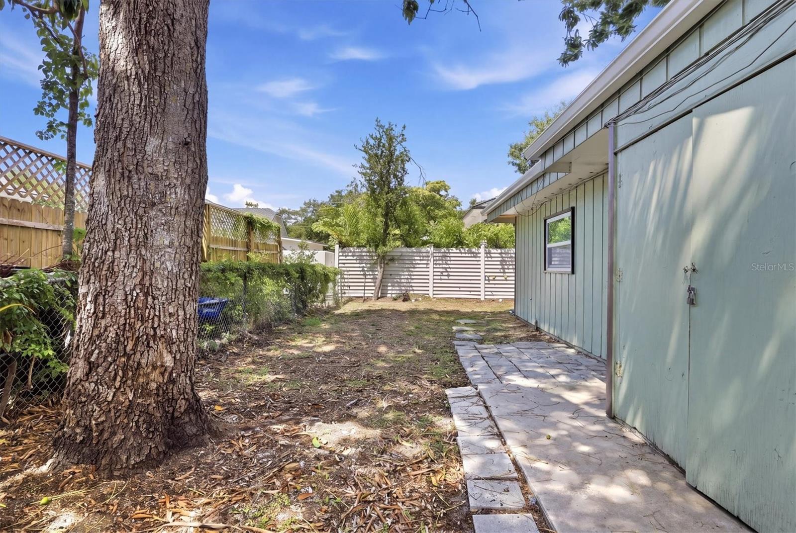 POINSETTIA PARK 2 - Residential Income