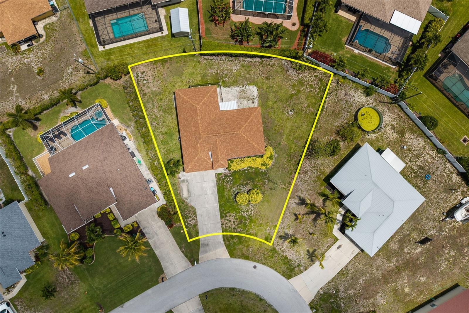 CAPE CORAL - Residential