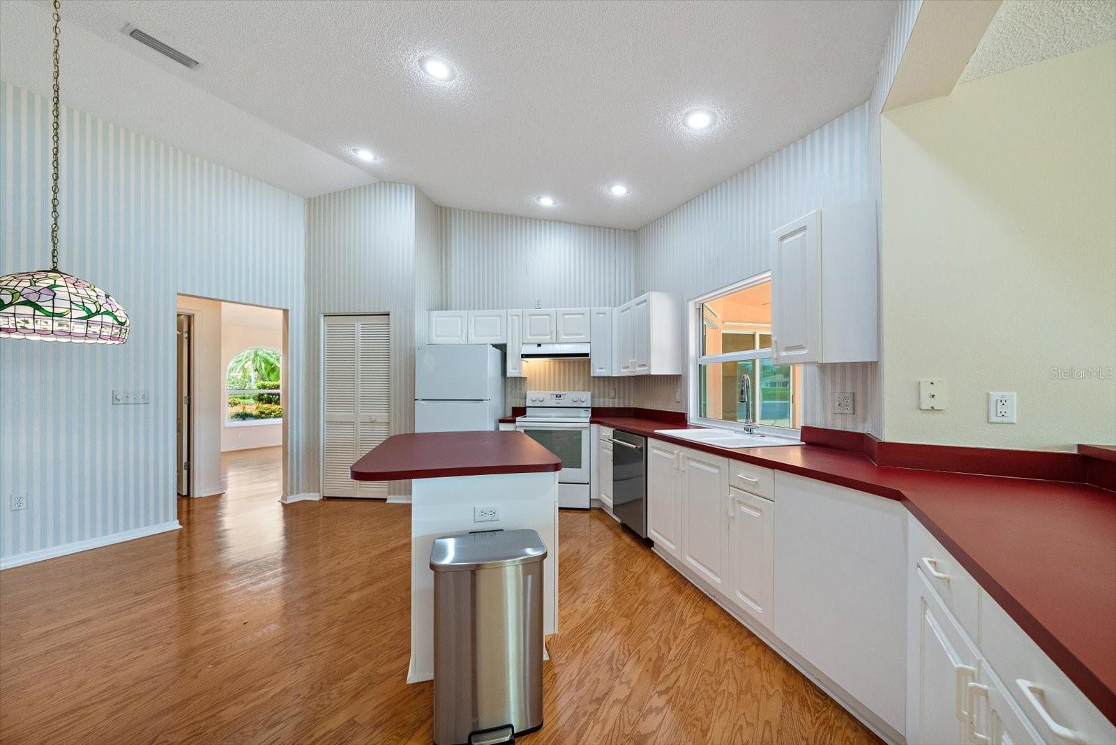 STONEYBROOK AT PALMER RANCH - Residential