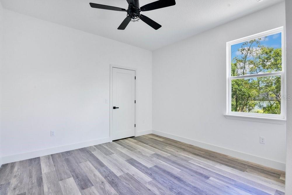 ROYAL TRAILS UNIT 01 - Residential