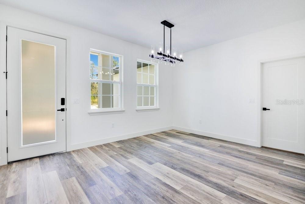 ROYAL TRAILS UNIT 01 - Residential