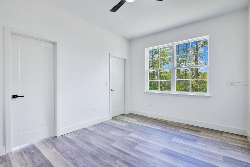 ROYAL TRAILS UNIT 01 - Residential