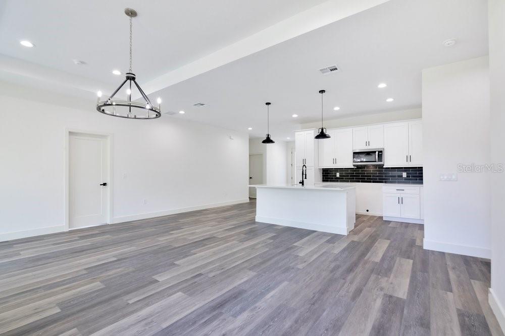 ROYAL TRAILS UNIT 01 - Residential