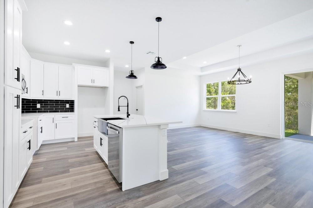 ROYAL TRAILS UNIT 01 - Residential