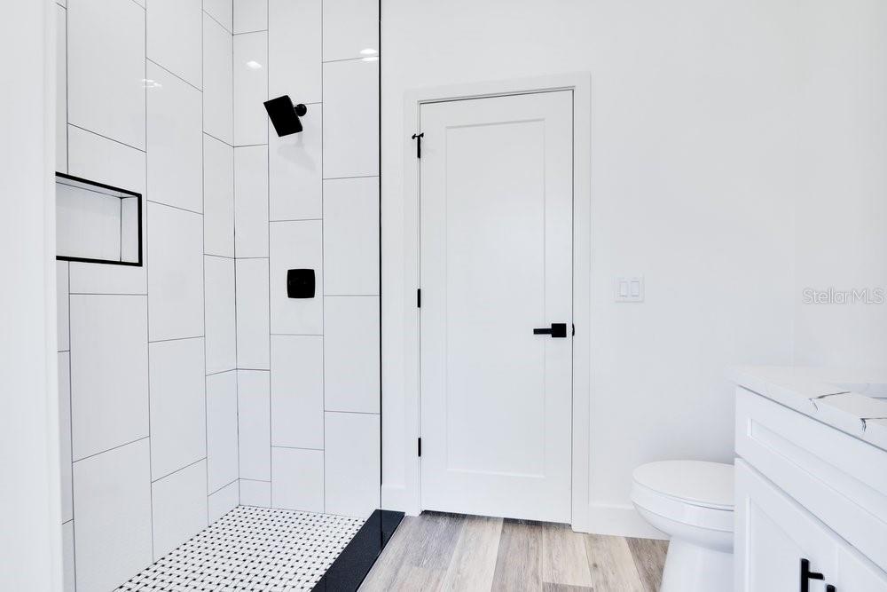 ROYAL TRAILS UNIT 01 - Residential