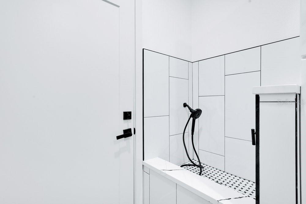 ROYAL TRAILS UNIT 01 - Residential