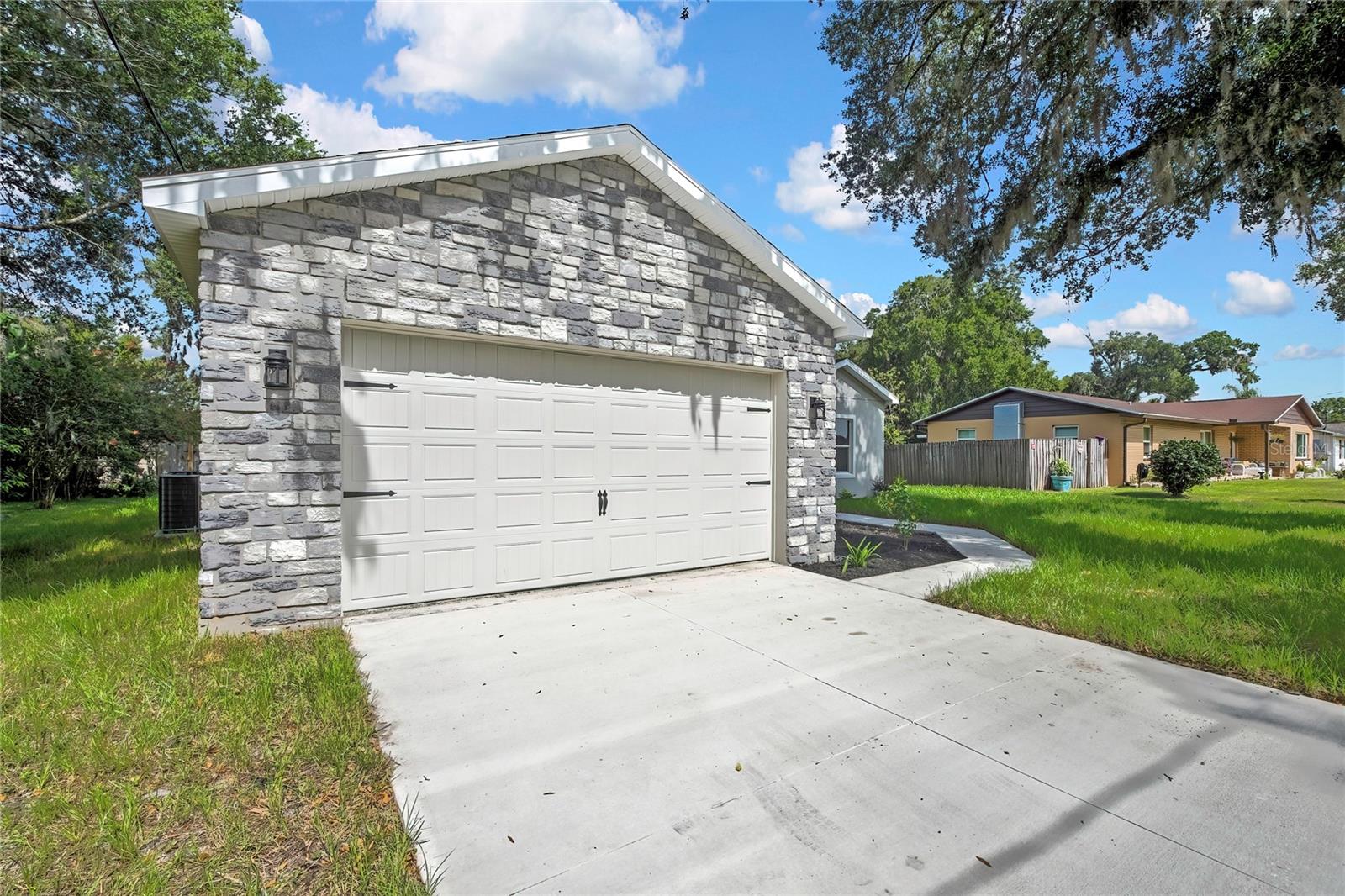 CITY OR DADE CITY - Residential