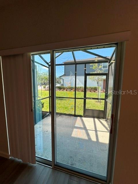 TOWNS AT LAKE MONROE COMMONS - Residential Lease