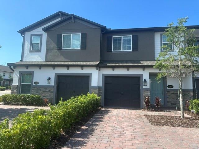 TOWNS AT LAKE MONROE COMMONS - Residential Lease