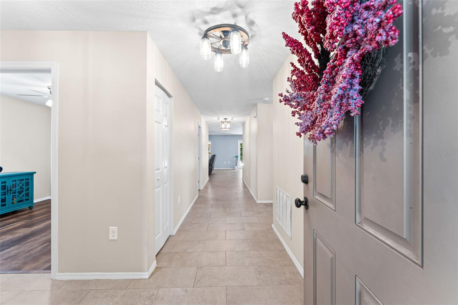 BAYBERRY LAKES - Residential