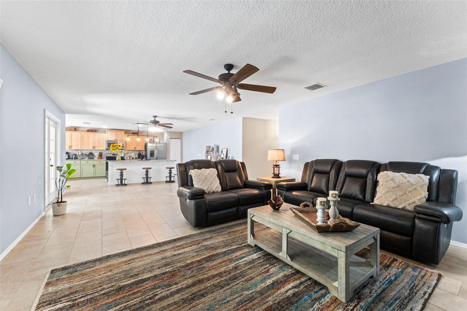 BAYBERRY LAKES - Residential