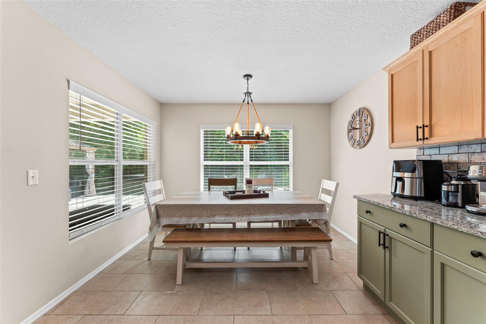 BAYBERRY LAKES - Residential