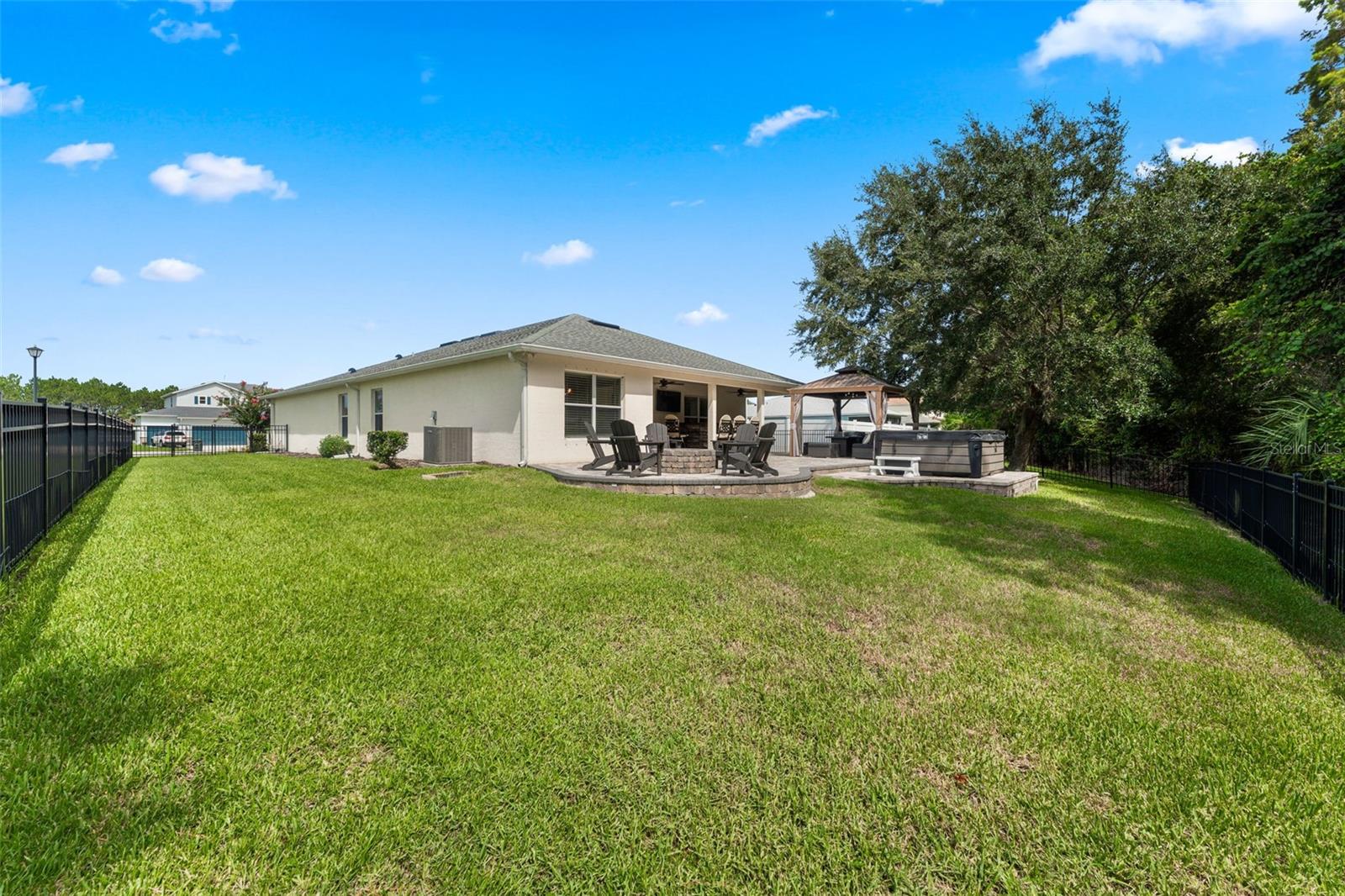 BAYBERRY LAKES - Residential