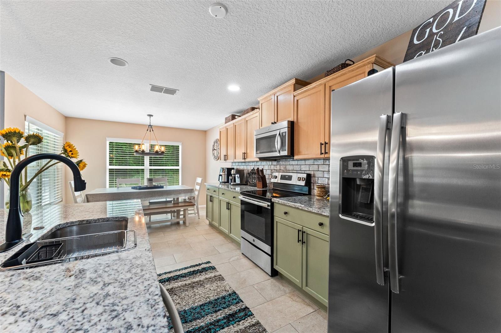 BAYBERRY LAKES - Residential