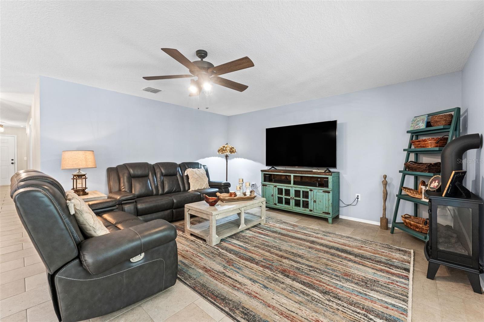 BAYBERRY LAKES - Residential