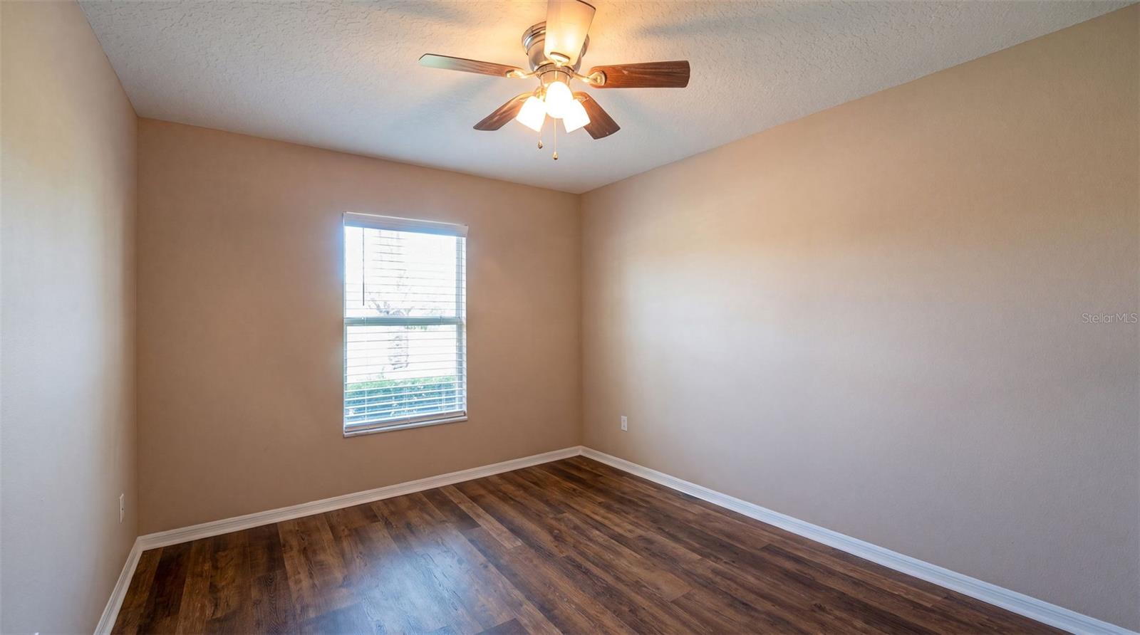 BAYBERRY LAKES - Residential