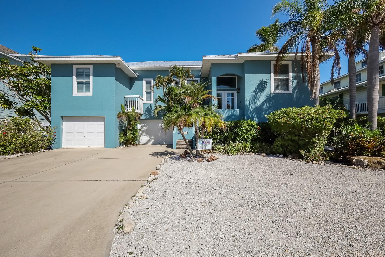 LARDAS UNIT ONE - Residential