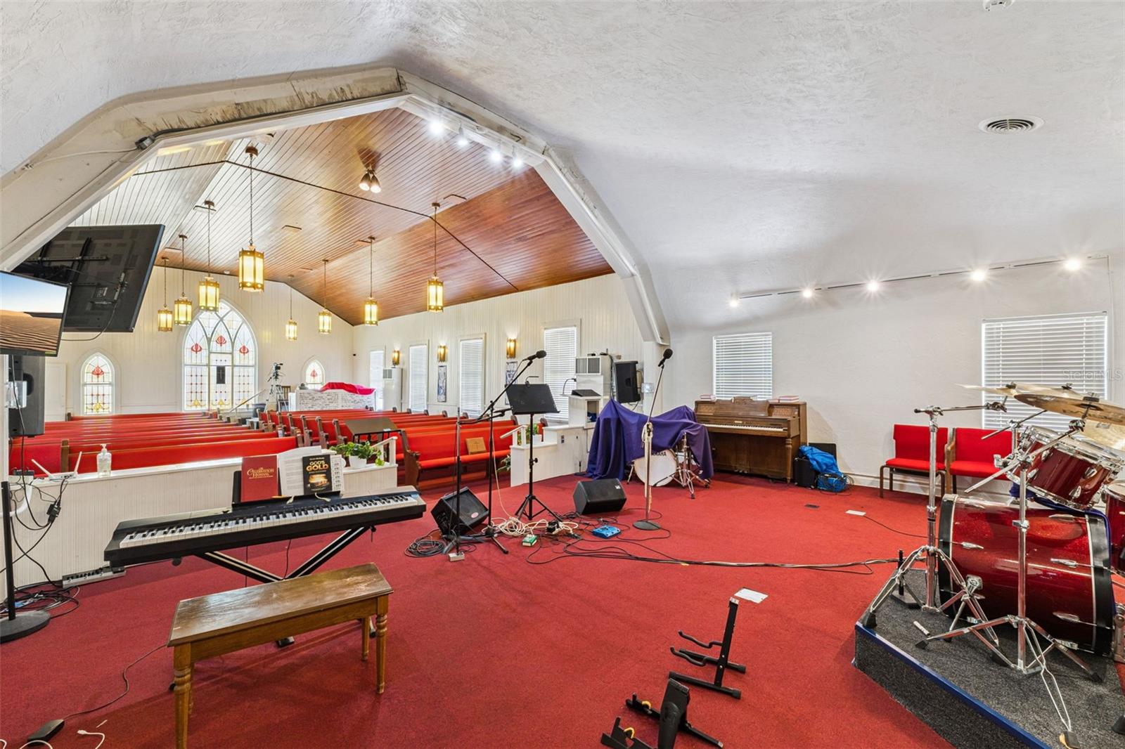 MASON & CARSWELLS HOLLY HILL - Commercial Sale