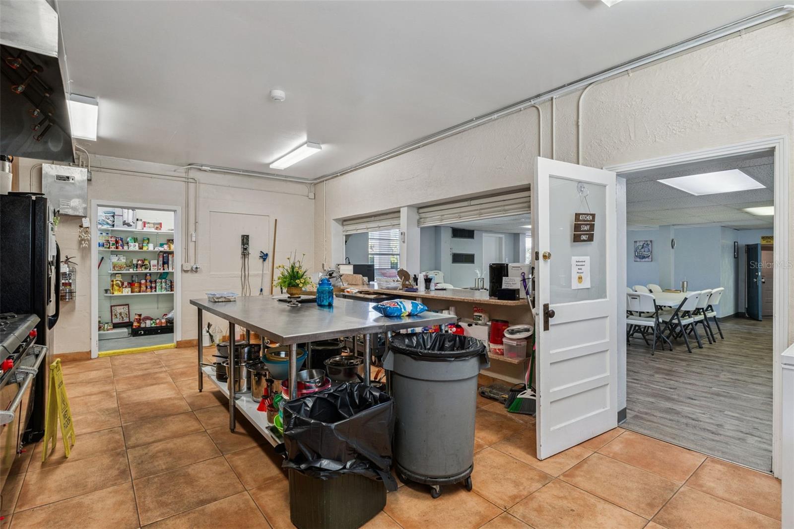 MASON & CARSWELLS HOLLY HILL - Commercial Sale