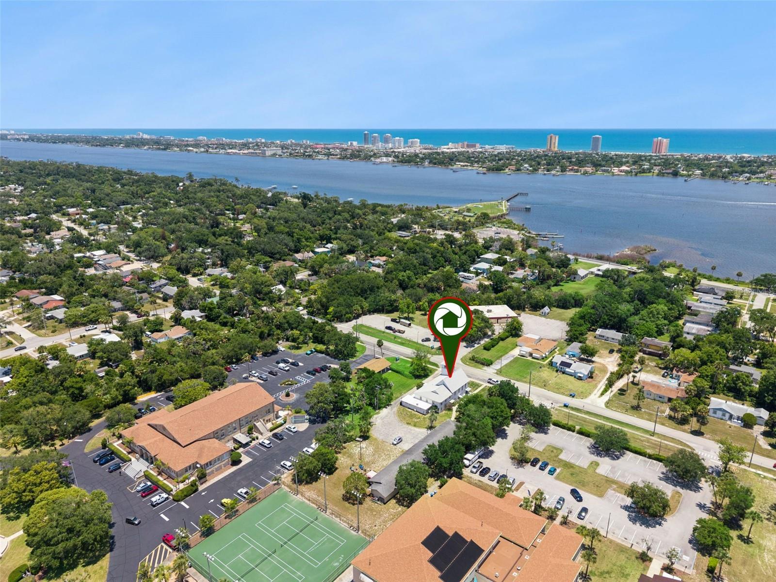 MASON & CARSWELLS HOLLY HILL - Commercial Sale