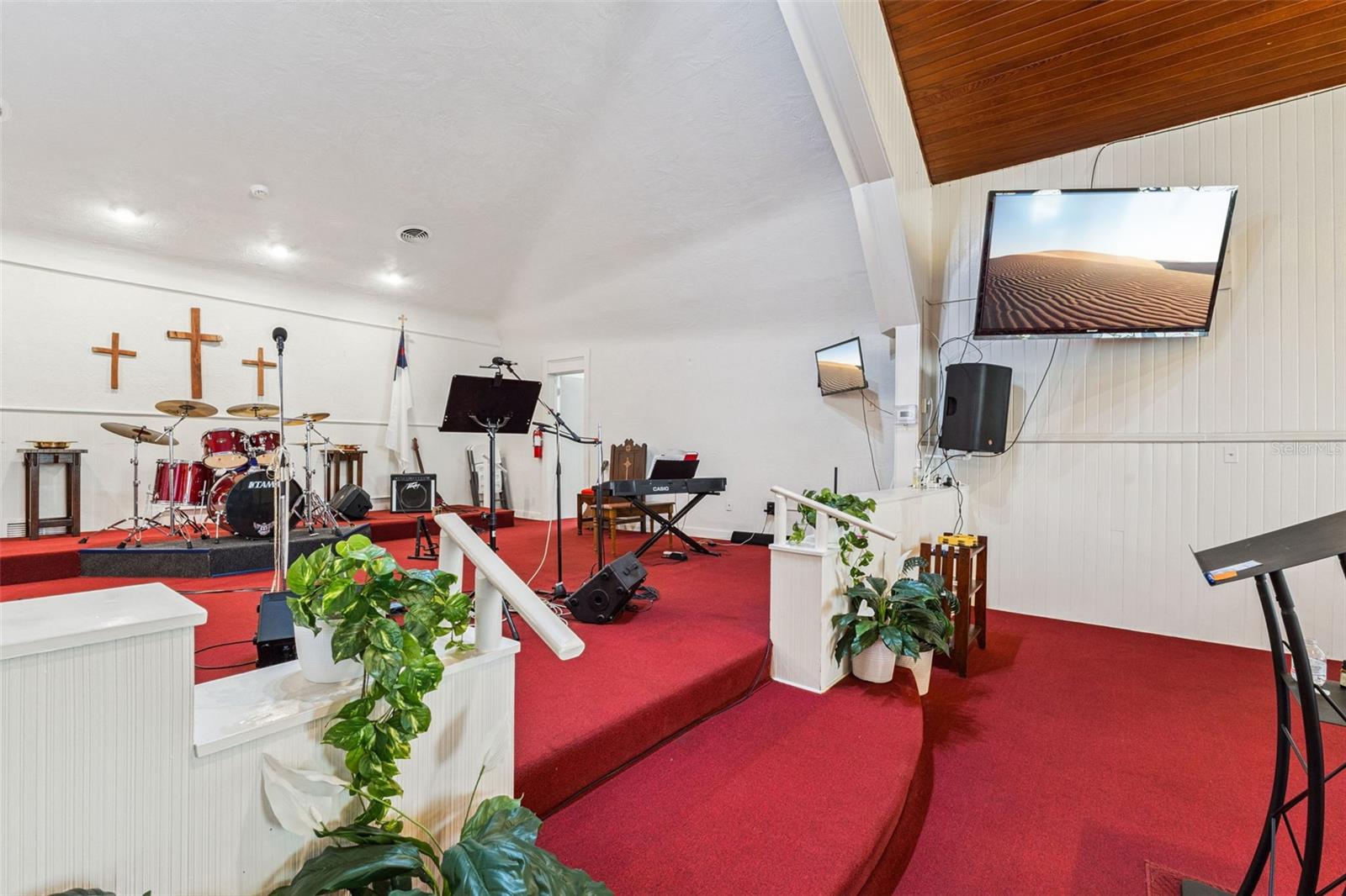 MASON & CARSWELLS HOLLY HILL - Commercial Sale