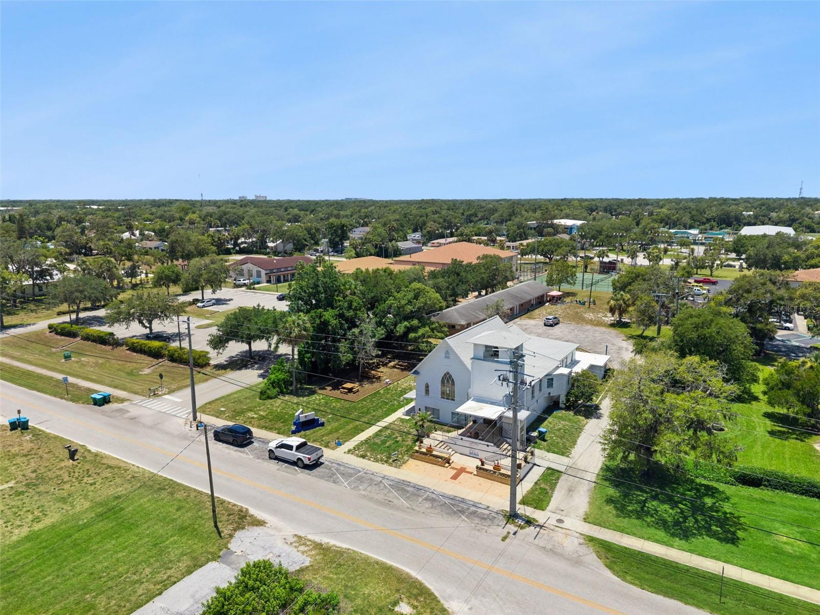 MASON & CARSWELLS HOLLY HILL - Commercial Sale