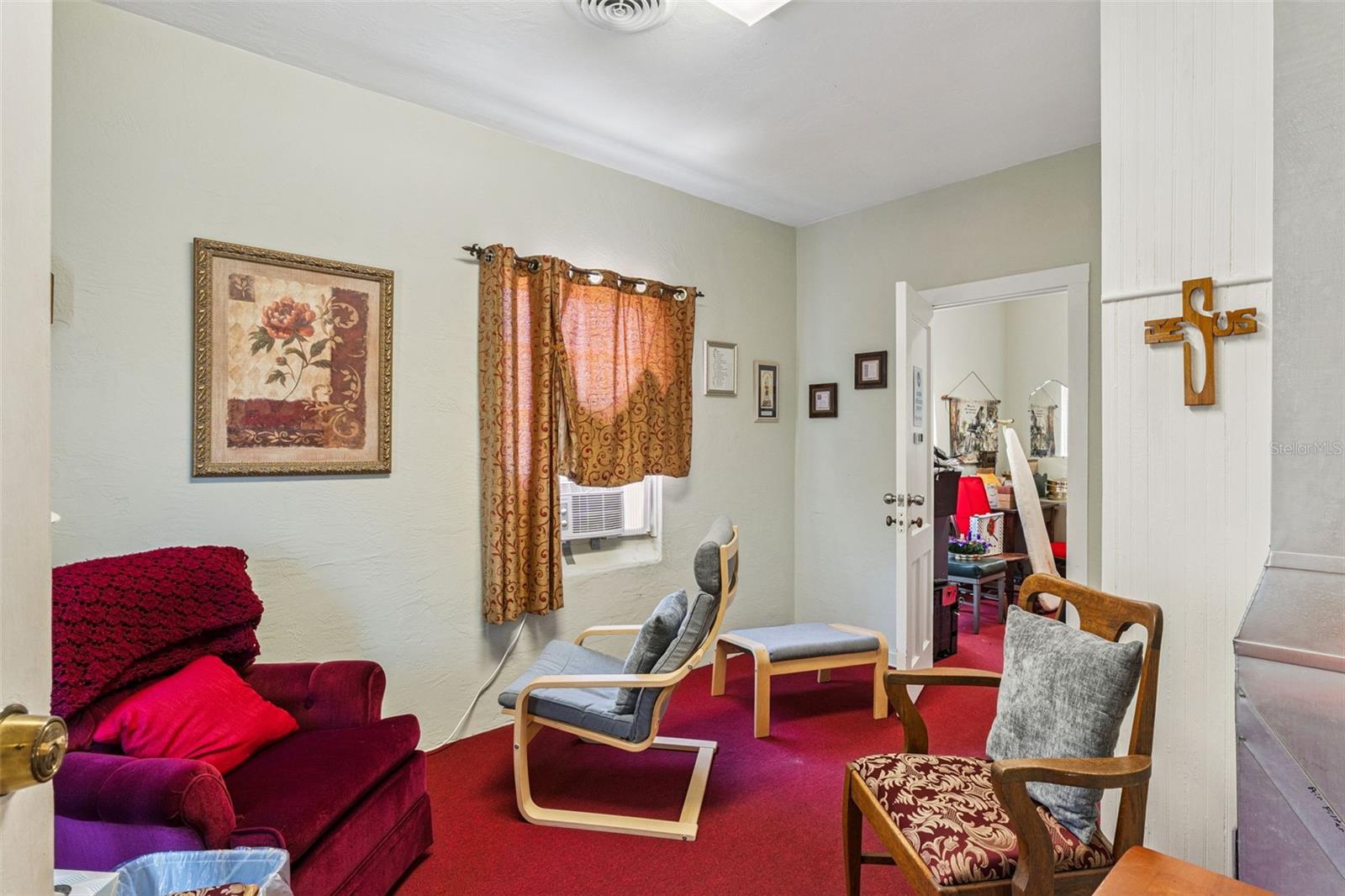 MASON & CARSWELLS HOLLY HILL - Commercial Sale