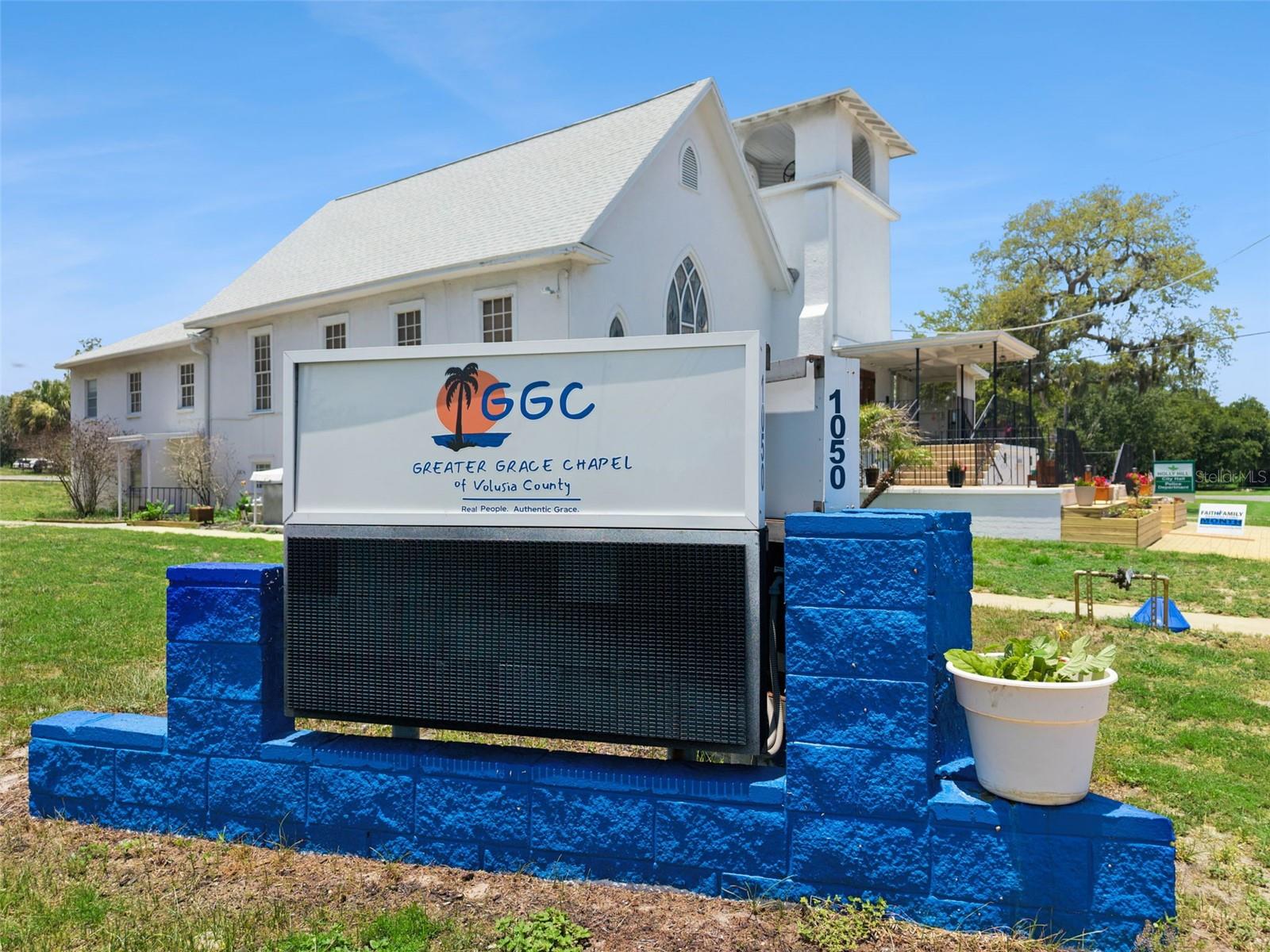 MASON & CARSWELLS HOLLY HILL - Commercial Sale