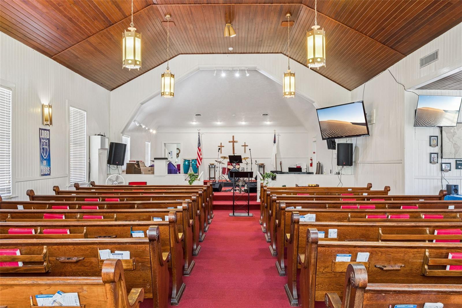 MASON & CARSWELLS HOLLY HILL - Commercial Sale