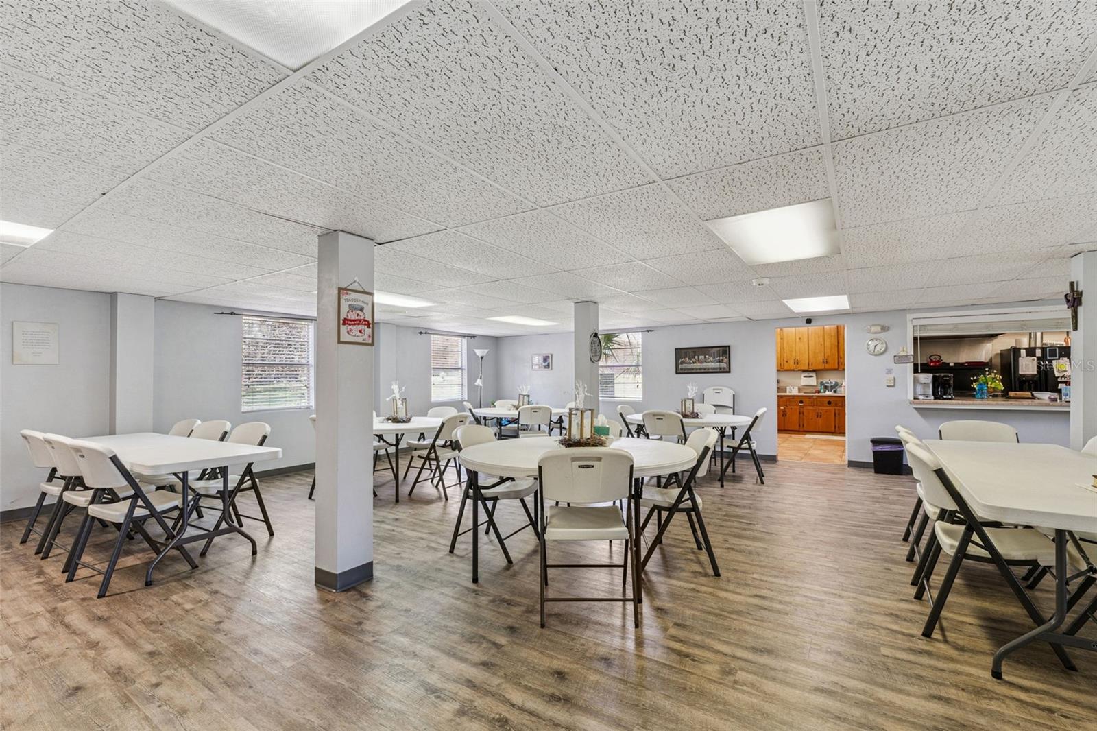 MASON & CARSWELLS HOLLY HILL - Commercial Sale