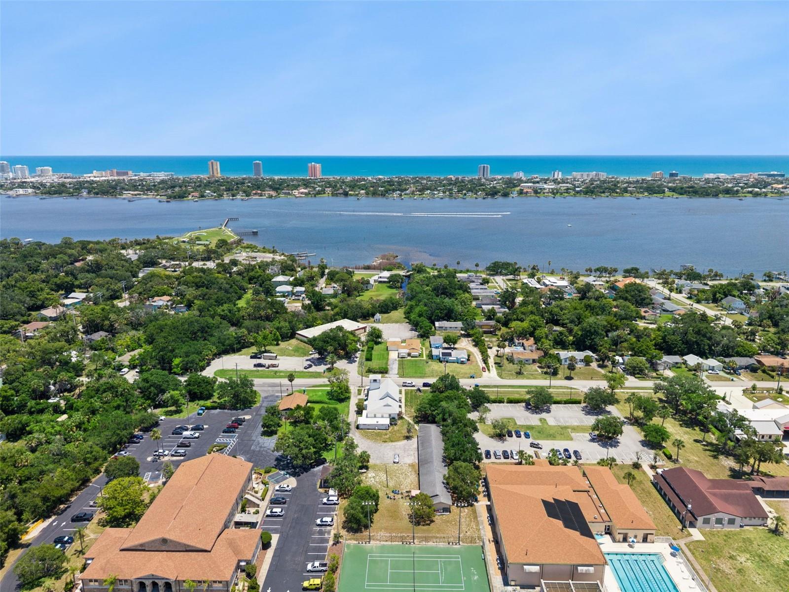 MASON & CARSWELLS HOLLY HILL - Commercial Sale