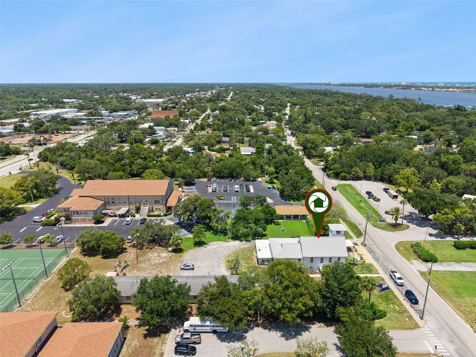 MASON & CARSWELLS HOLLY HILL - Commercial Sale