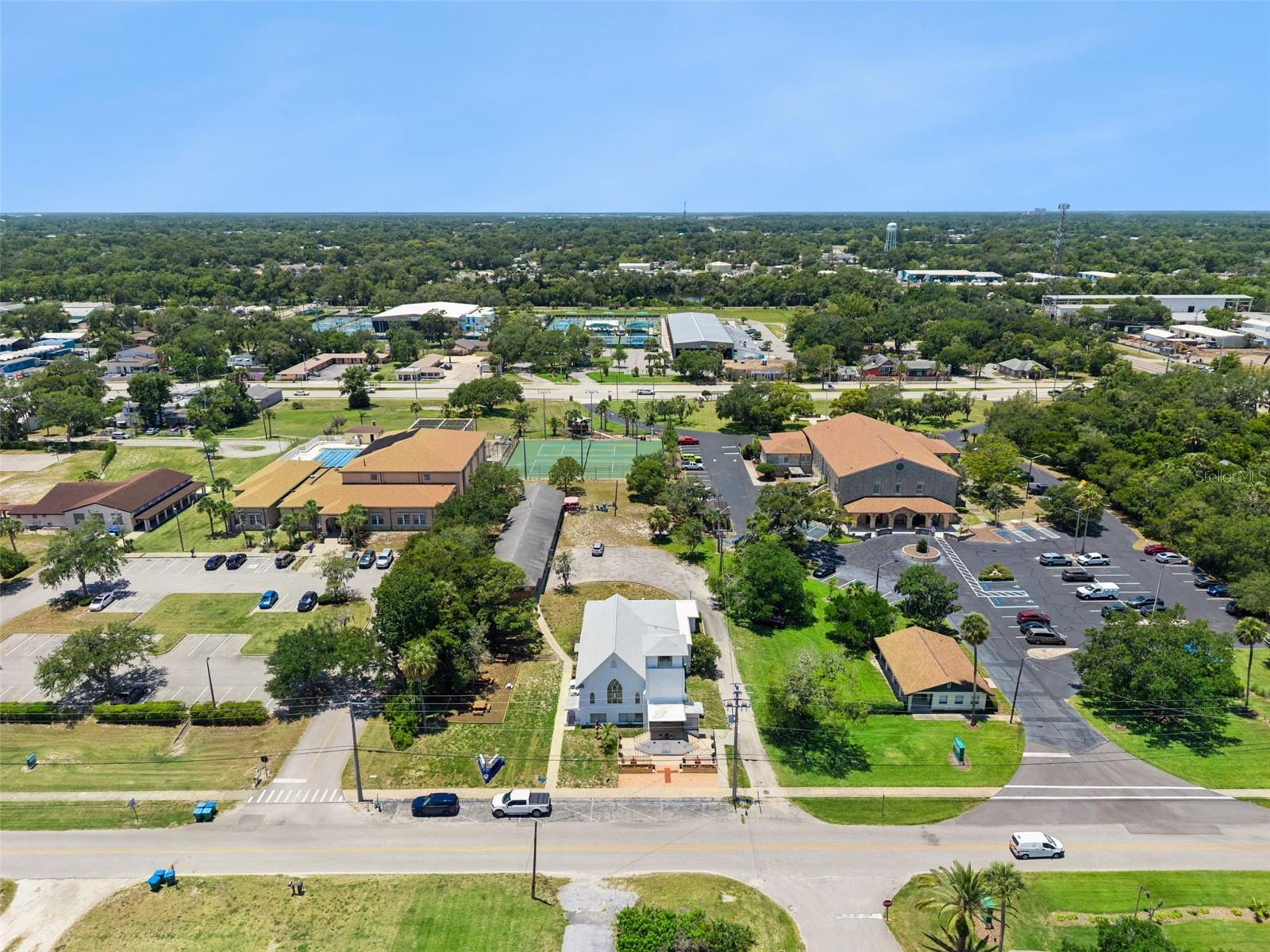 MASON & CARSWELLS HOLLY HILL - Commercial Sale