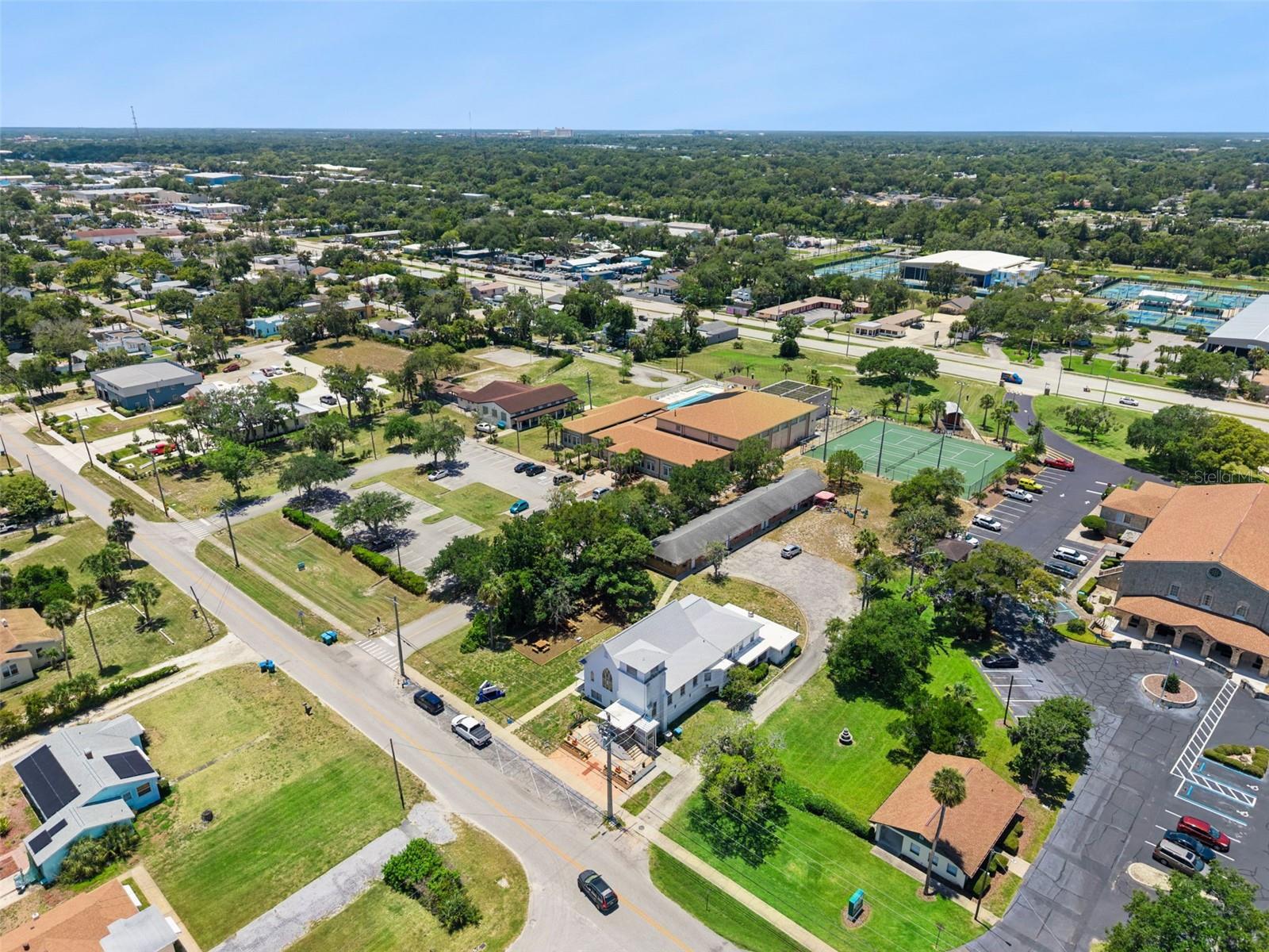 MASON & CARSWELLS HOLLY HILL - Commercial Sale