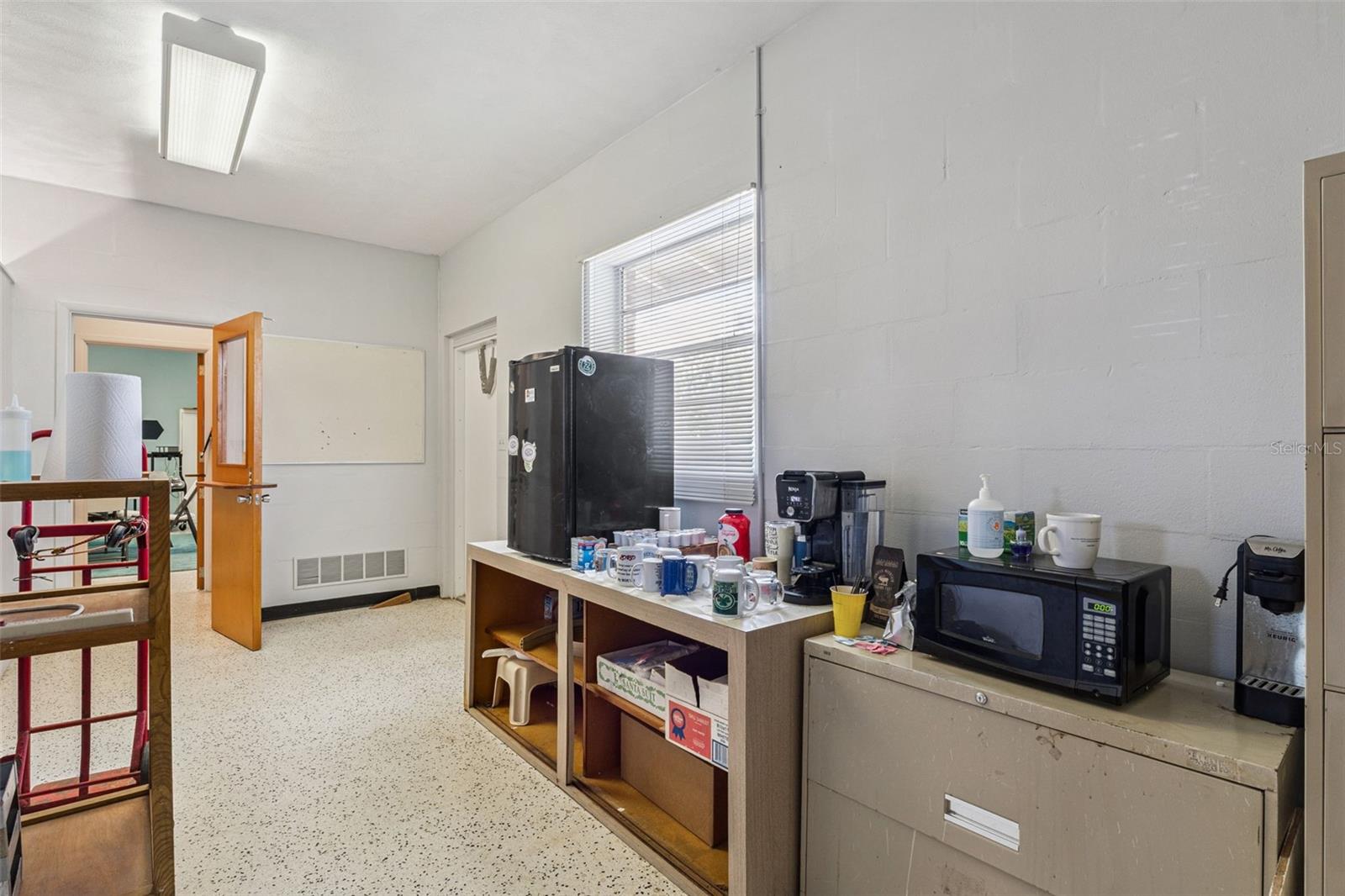 MASON & CARSWELLS HOLLY HILL - Commercial Sale