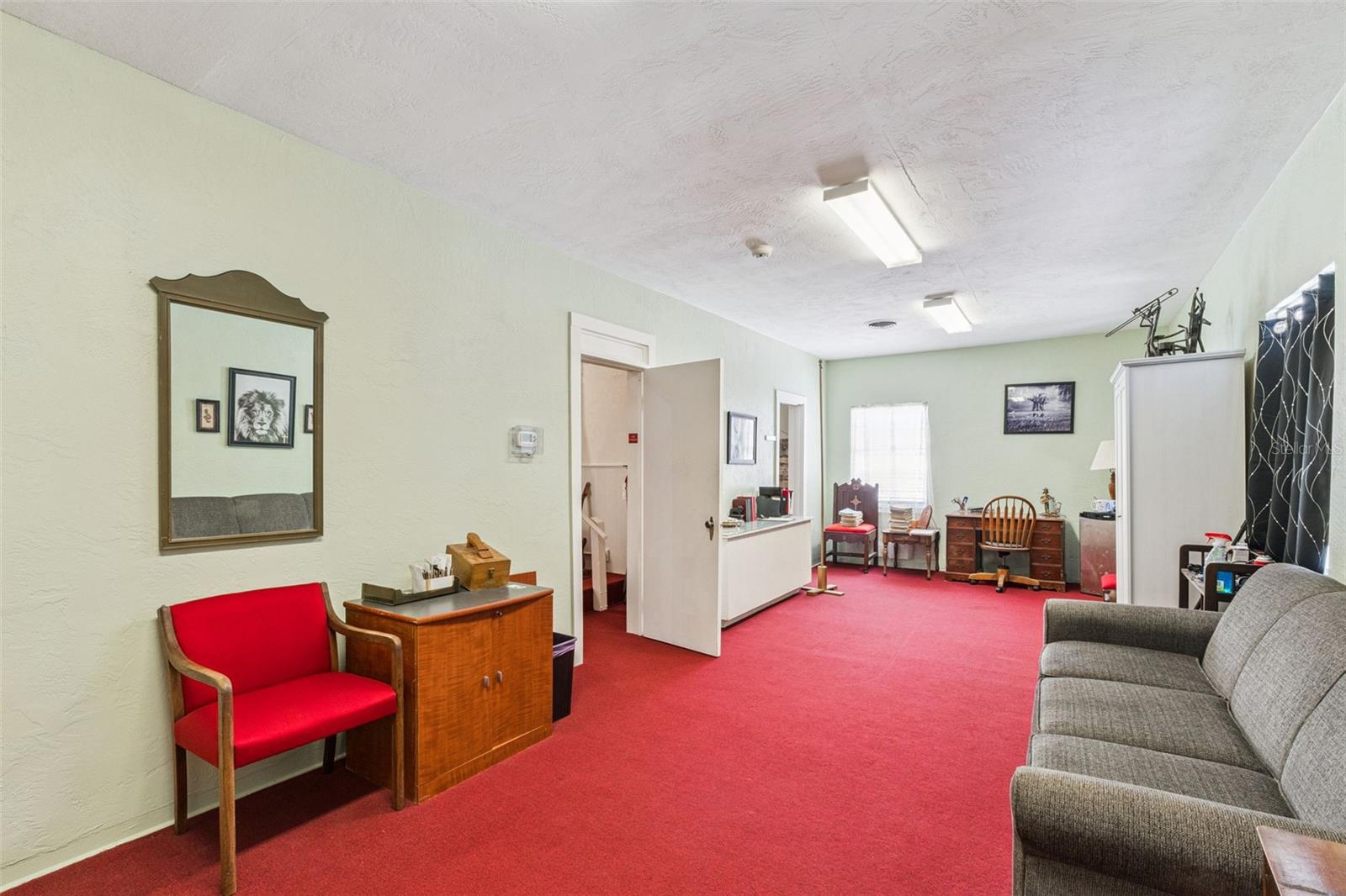 MASON & CARSWELLS HOLLY HILL - Commercial Sale