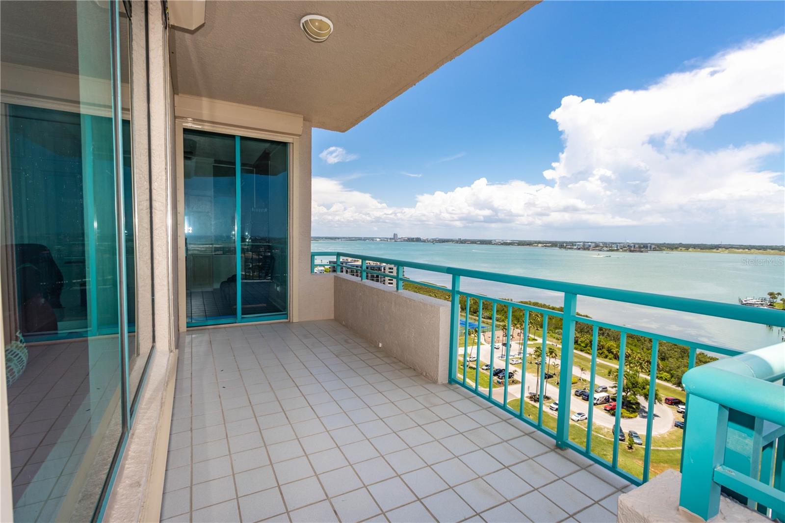 ULTIMAR THREE CONDO - Residential