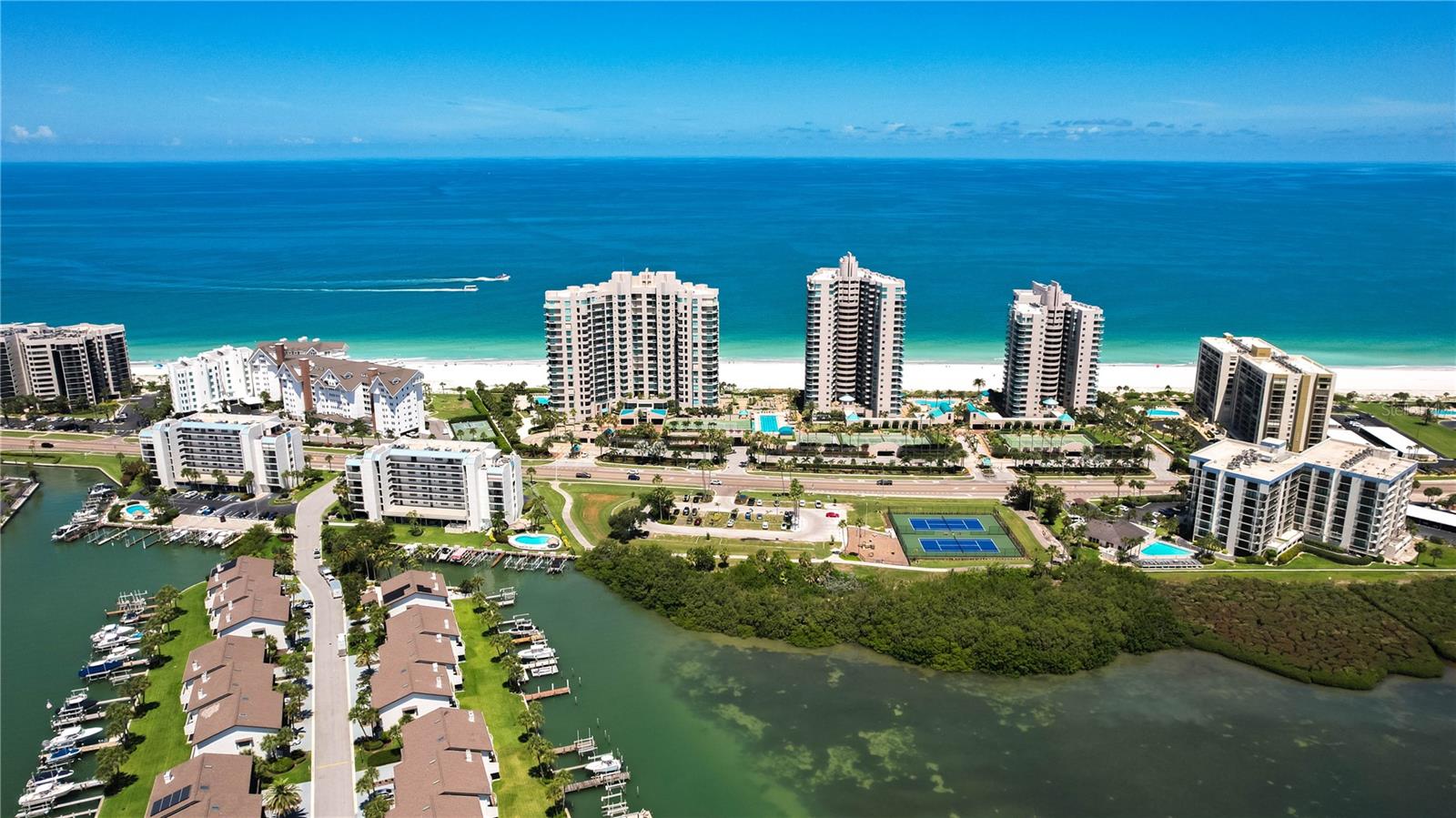 ULTIMAR THREE CONDO - Residential