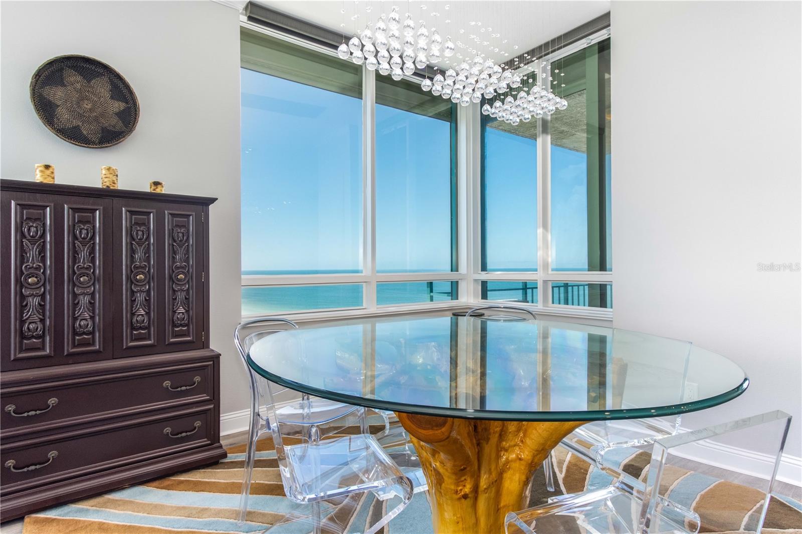 ULTIMAR THREE CONDO - Residential